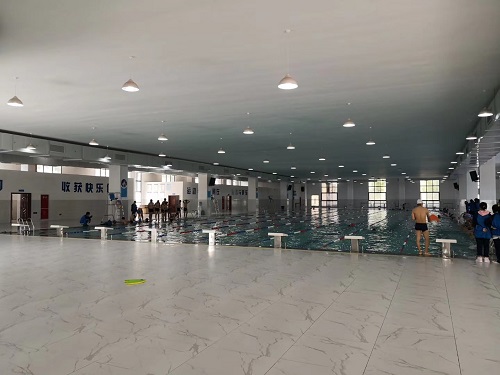 青龍山學校蘑菇视频在线官网，同學們都很喜歡上遊泳課