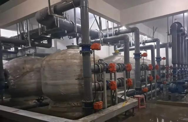 蘑菇视频在线观看過濾砂缸和循環水泵