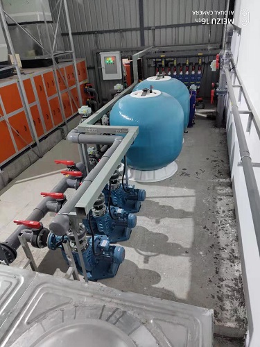 蘑菇视频在线官网設備機房中的水泵砂缸