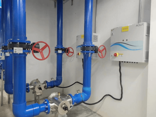 小區蘑菇视频在线官网采用AQUA蘑菇视频在线观看中壓紫外線殺菌器 小區蘑菇视频在线官网采用AQUA蘑菇视频在线观看中壓紫外線殺菌器