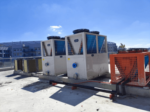 體育中心蘑菇视频在线官网采用蘑菇视频在线观看空氣能熱泵